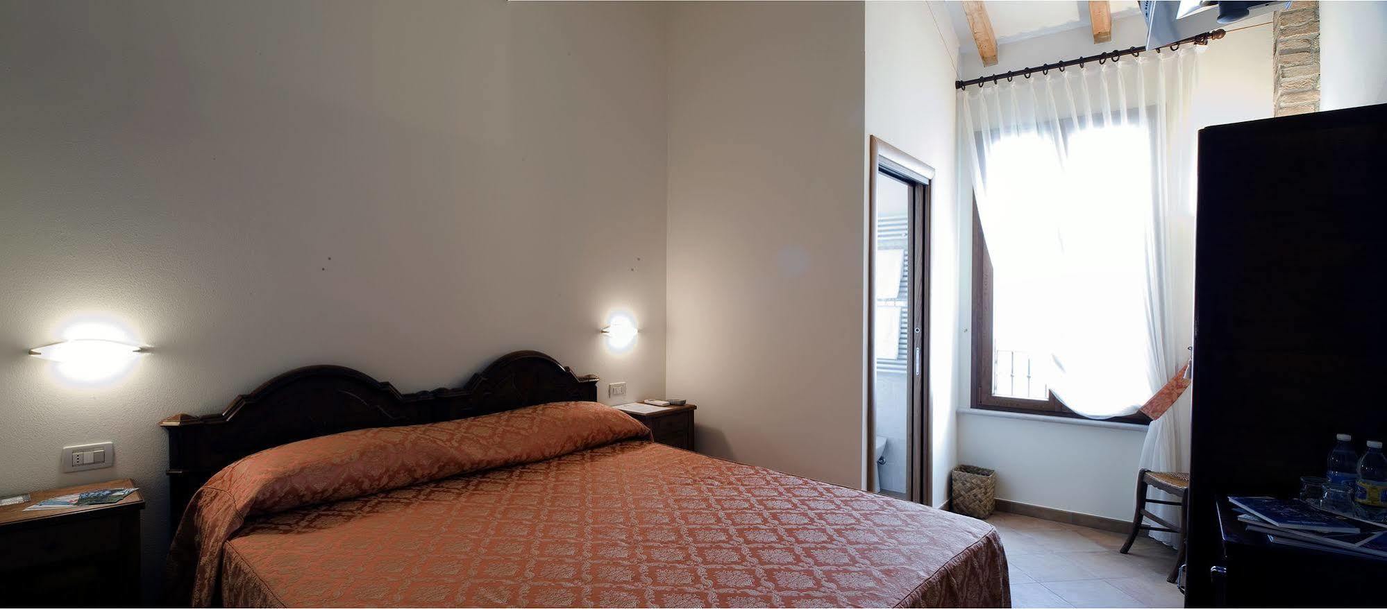 9 Muse Bed And Breakfast Canneto sull'Oglio Ngoại thất bức ảnh